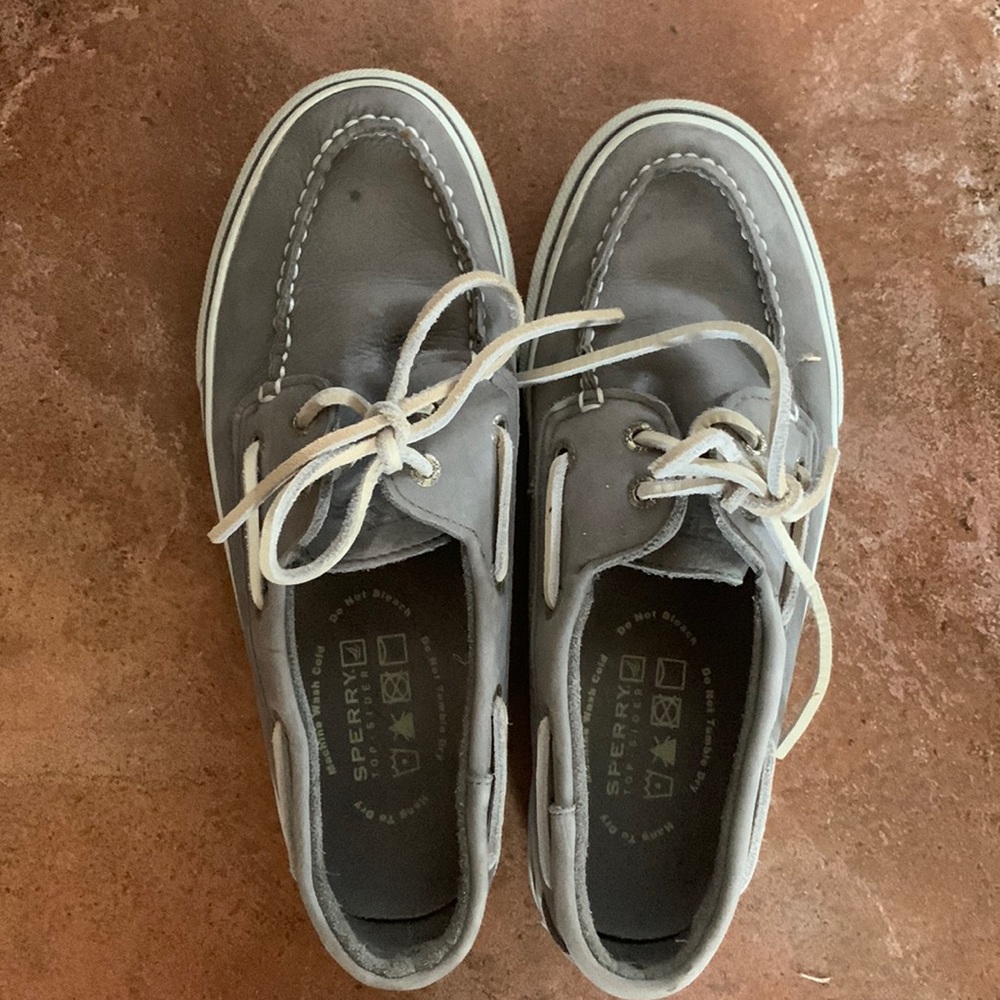 Sperry Topsider Bahama 2 Eye, Wash Grey color, men’s 8 1/2 medium, gently worn